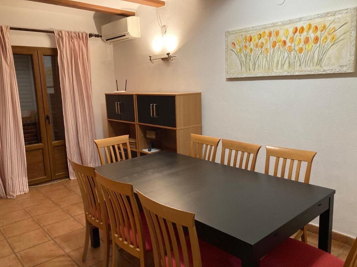 Chalet Adosado En Urbanizacion Con Precioso Jardin デニア エクステリア 写真