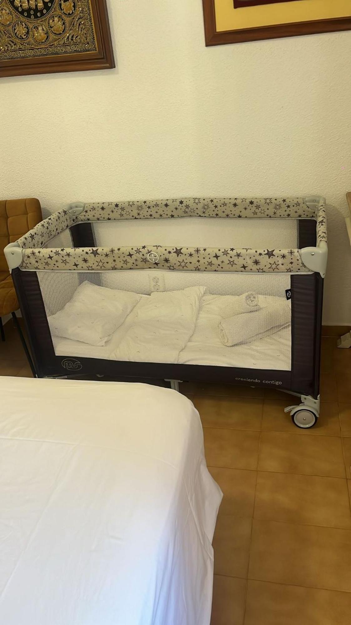 Chalet Adosado En Urbanizacion Con Precioso Jardin デニア エクステリア 写真